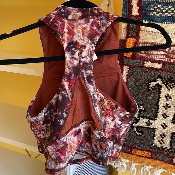 Lululemon Everlux crop top - Picture 2 of 3